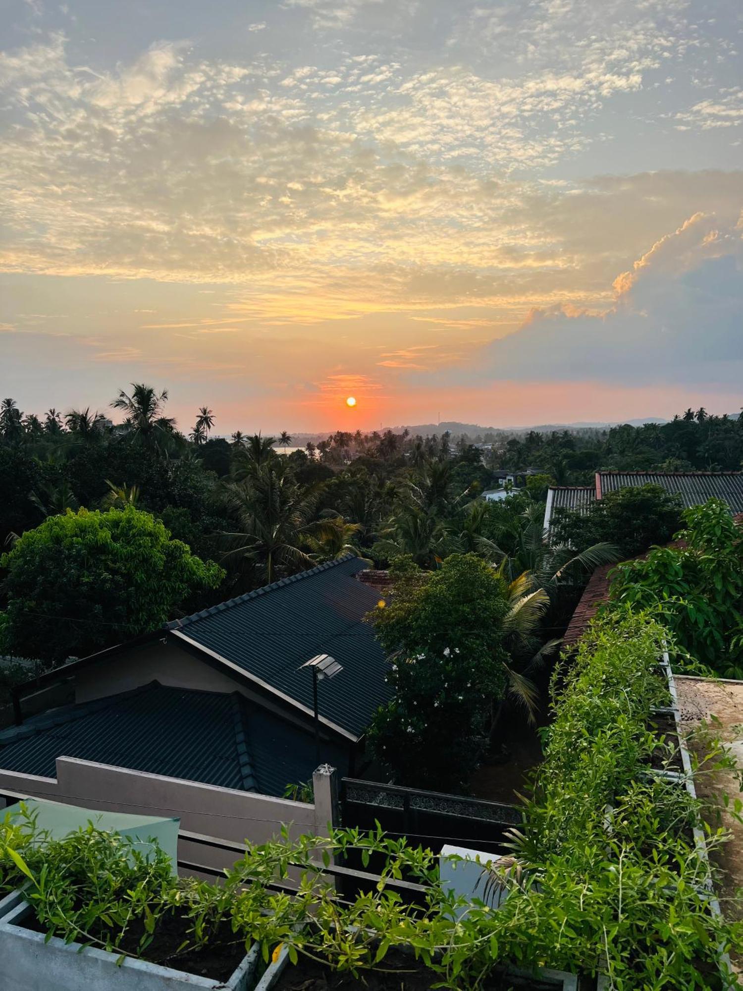 Bed and Breakfast Sunset Bay Dikwella Sur Exterior foto